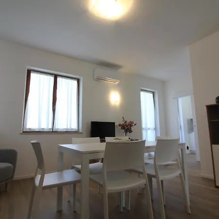 Usignolo Villa *